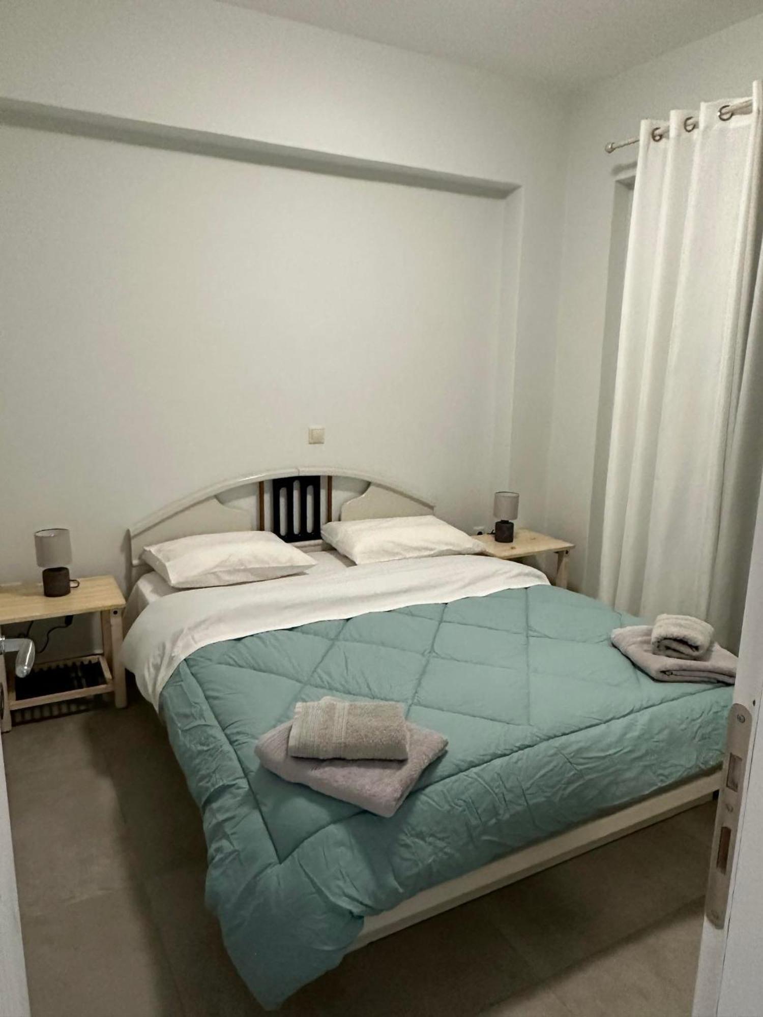 Mimozas Apartment Порто-Хелі Екстер'єр фото
